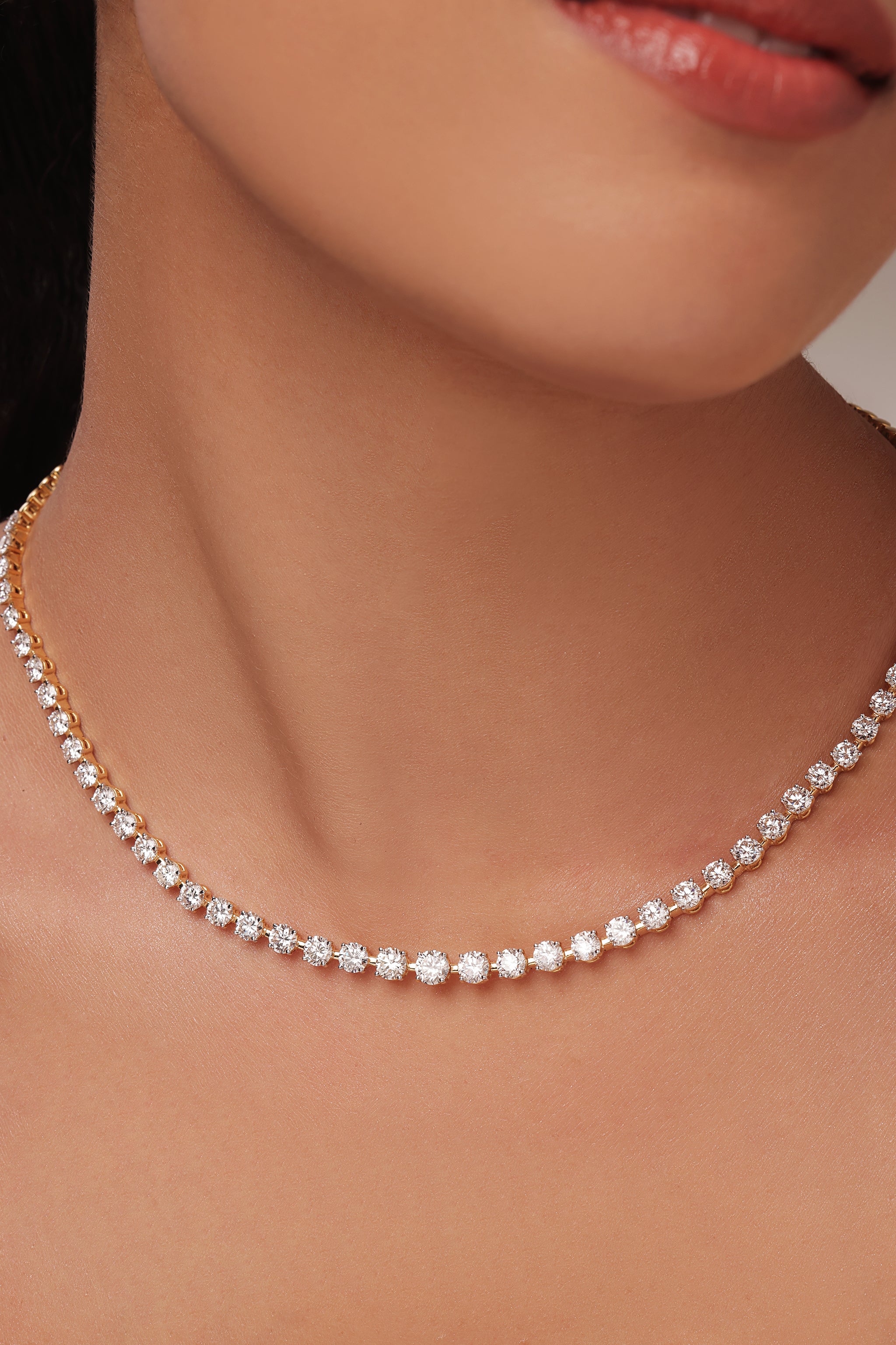 Round Diamond String Necklace