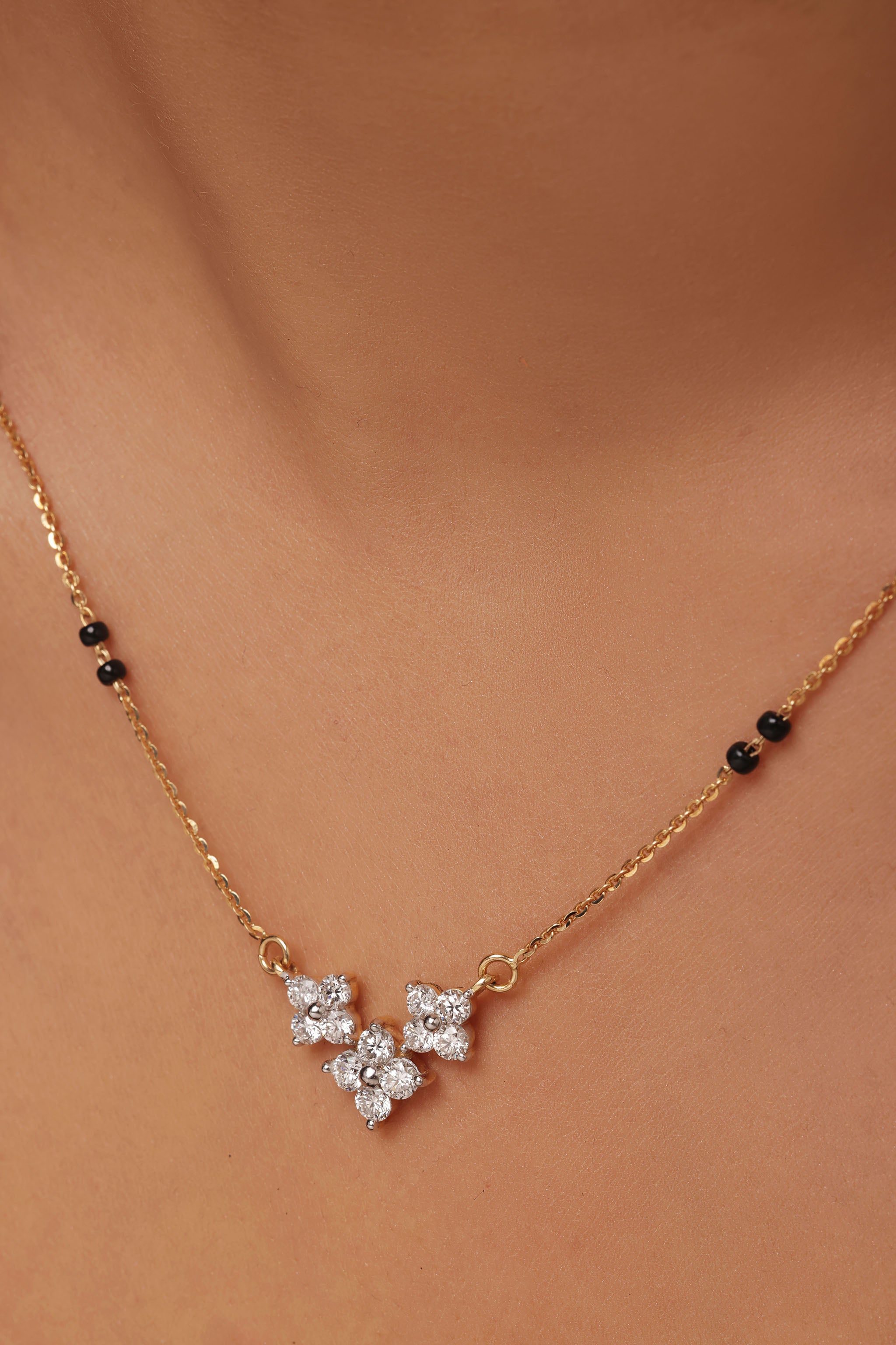 ROUND Diamond Floral Cluster tanmania