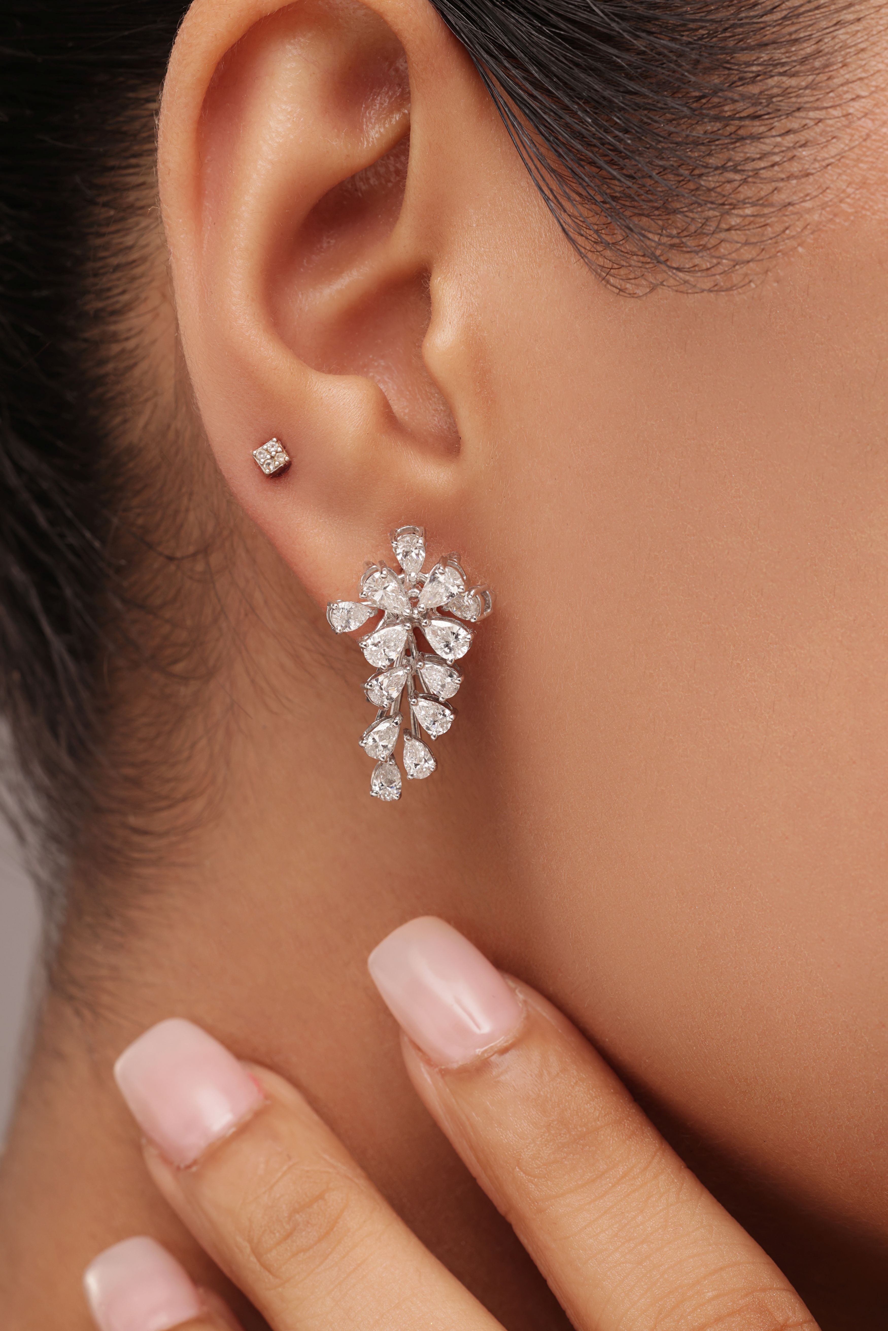 Lab-Grown Pear-Shaped Diamond Cluster Drop Earrings