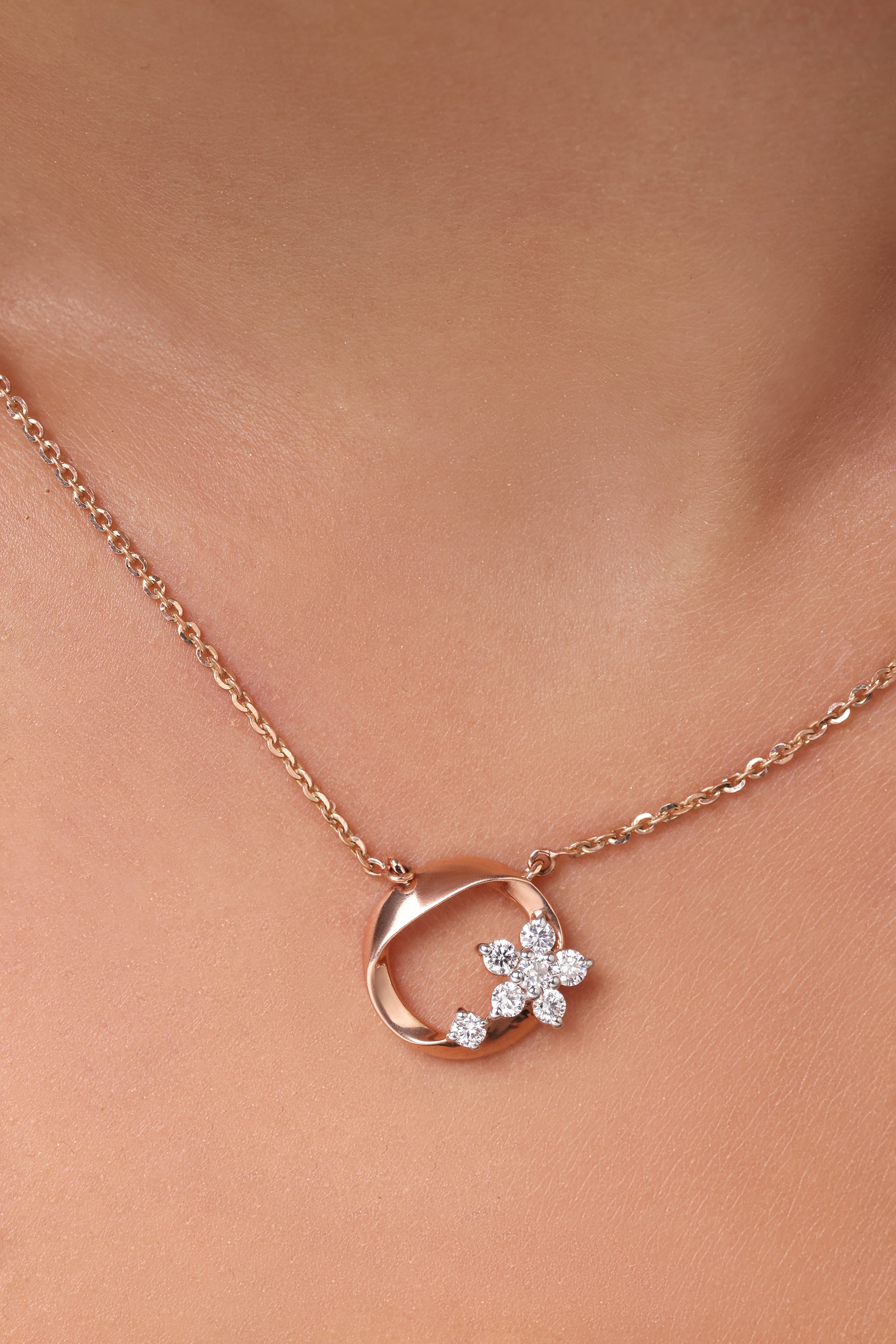 Pavé Flower Circle Pendant