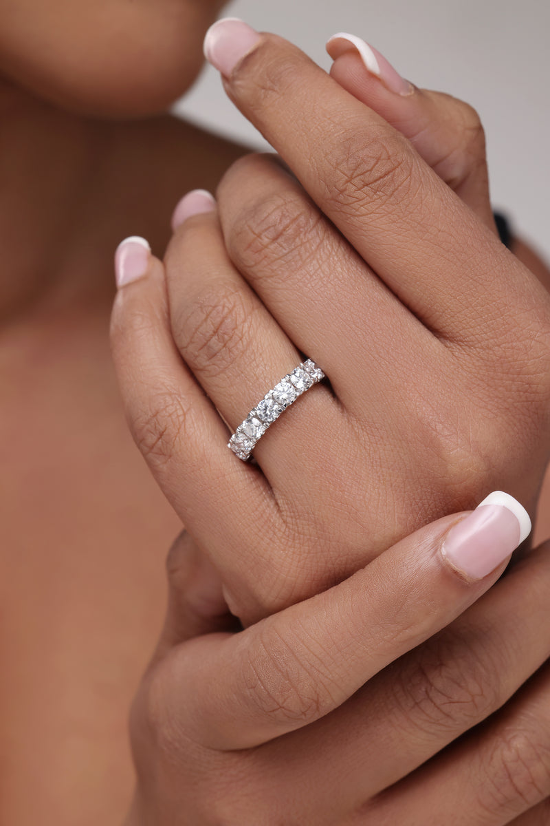 Round Brilliant Diamond Full Eternity Band