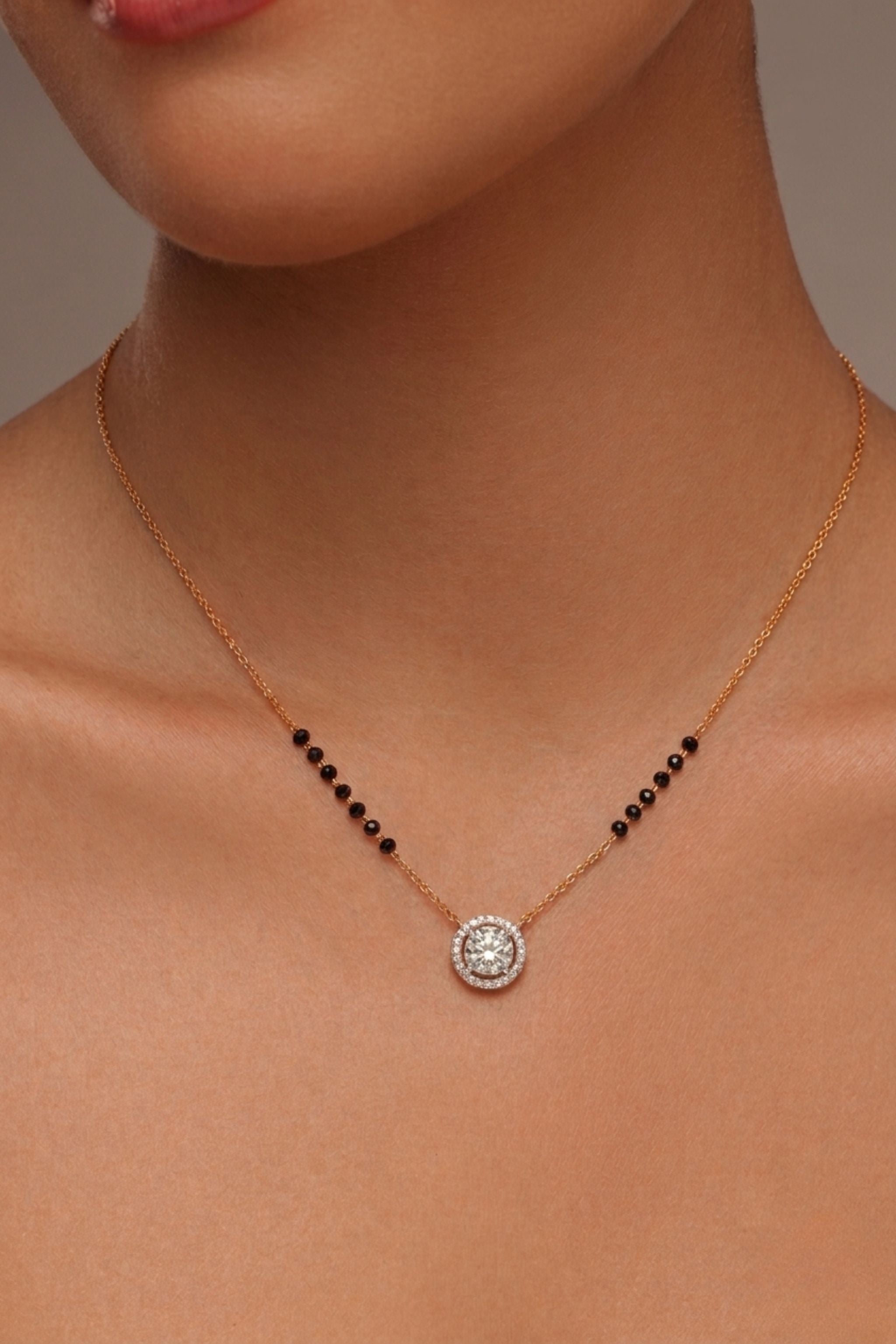 Round Halo Diamond Tanmaniya