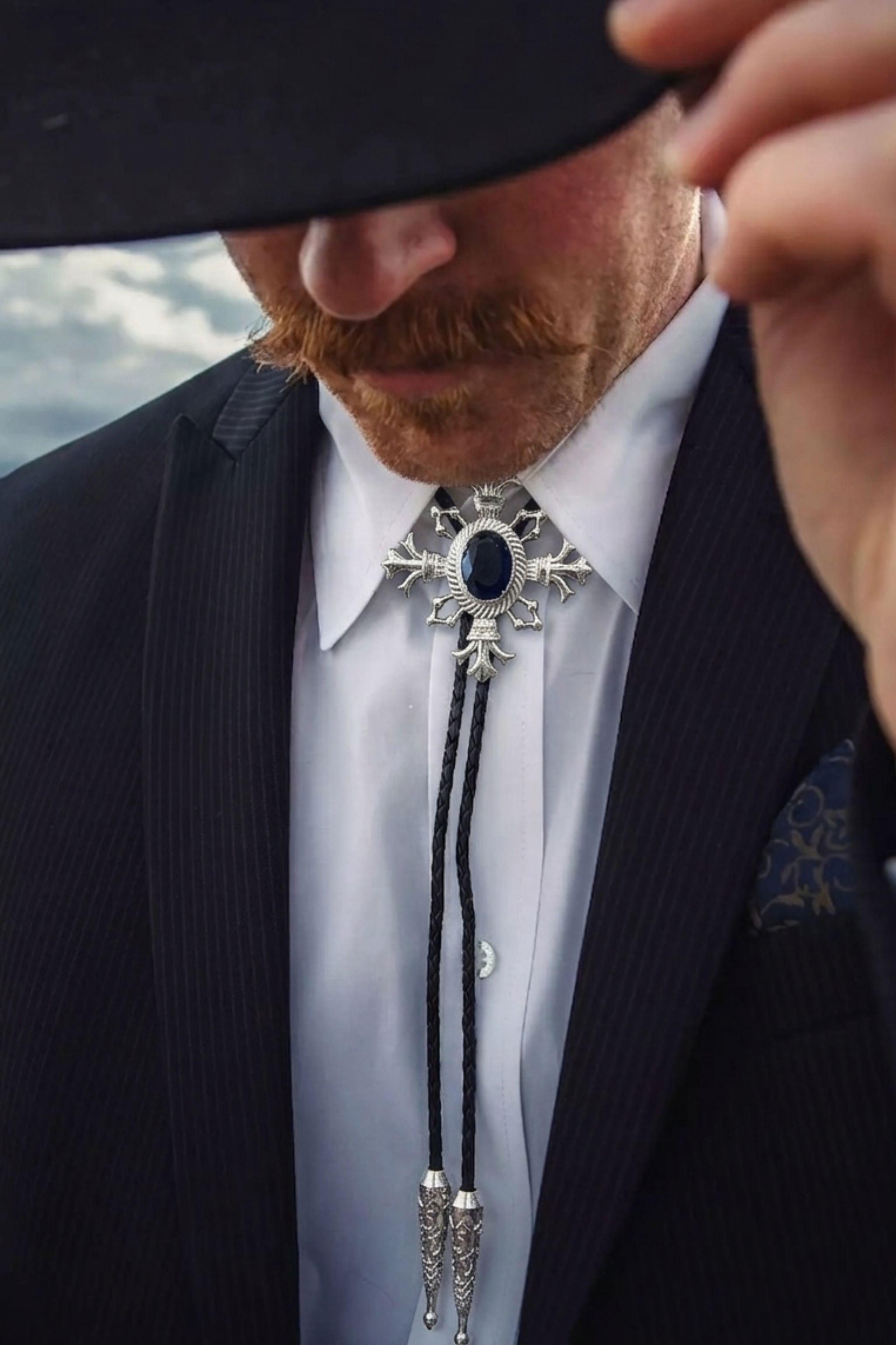 SAPPHIRE STONE BOLO TIE