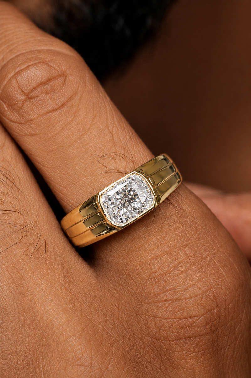 Cushion Solitaire Ribbed Band