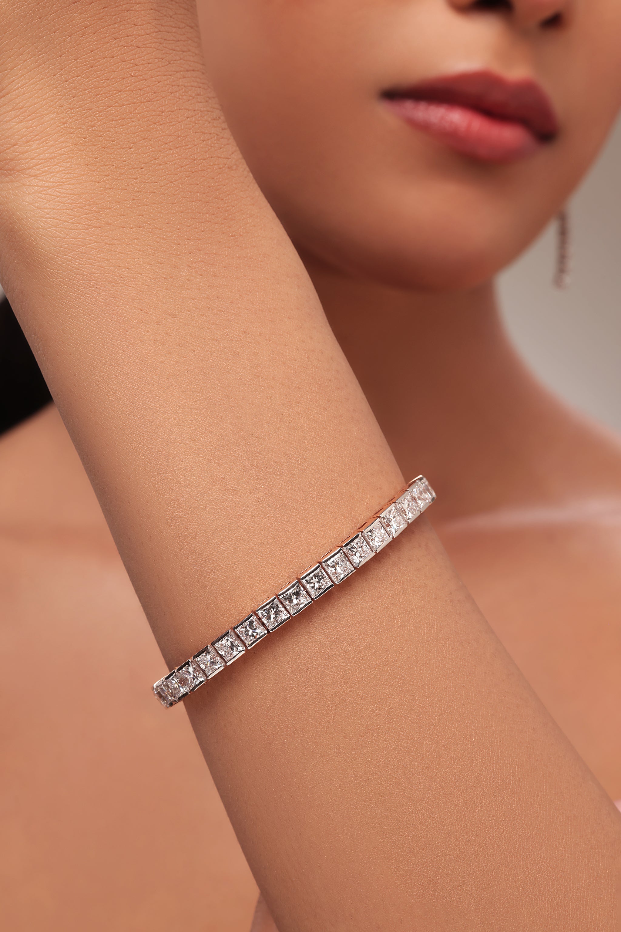PRINCESS CUT DIAMOND BRACELET