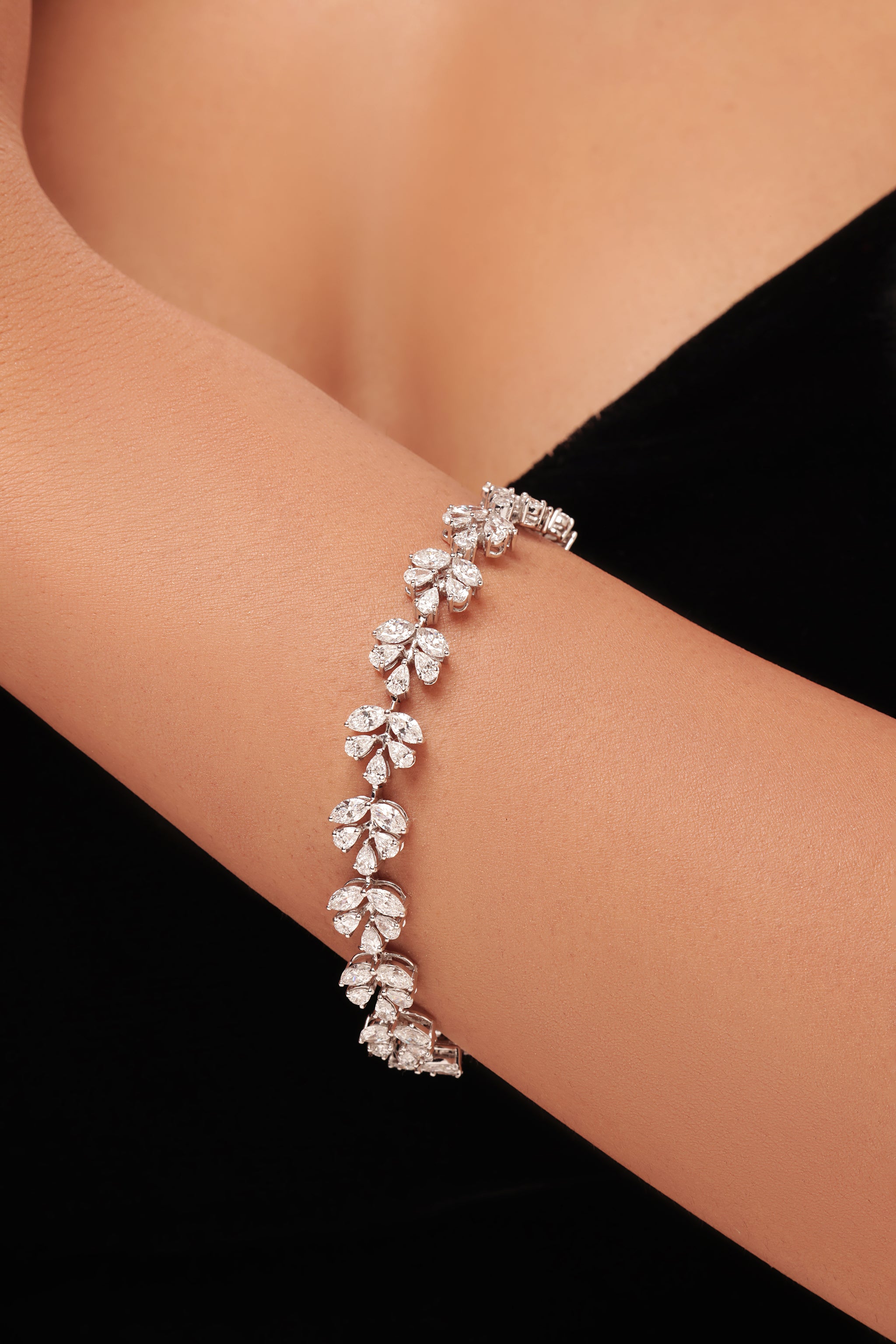 PEAR & MARQUISE LEAF DIAMOND BRACELET