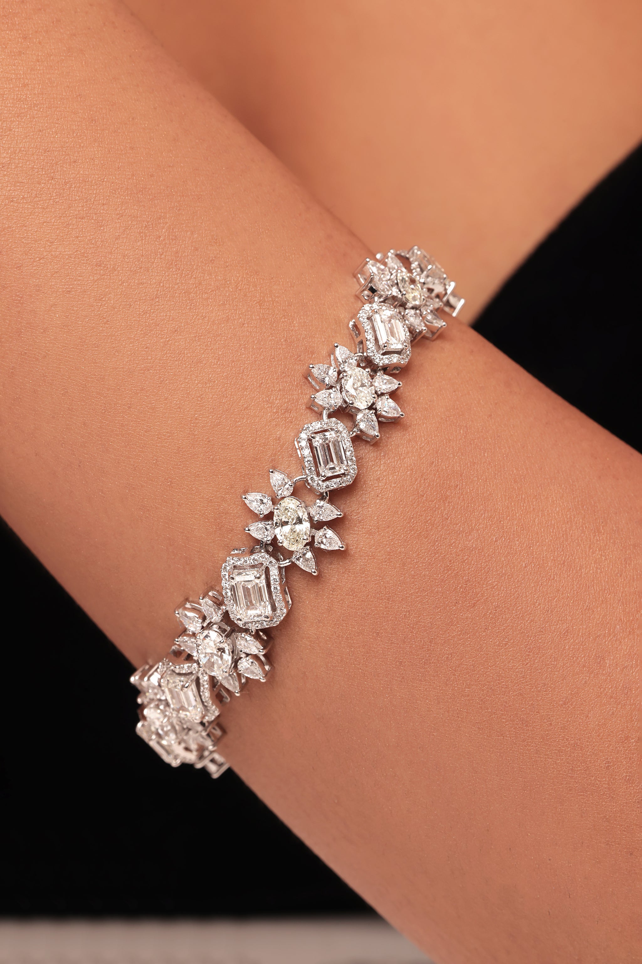 EMERALD BLOOM DIAMOND BRACELET