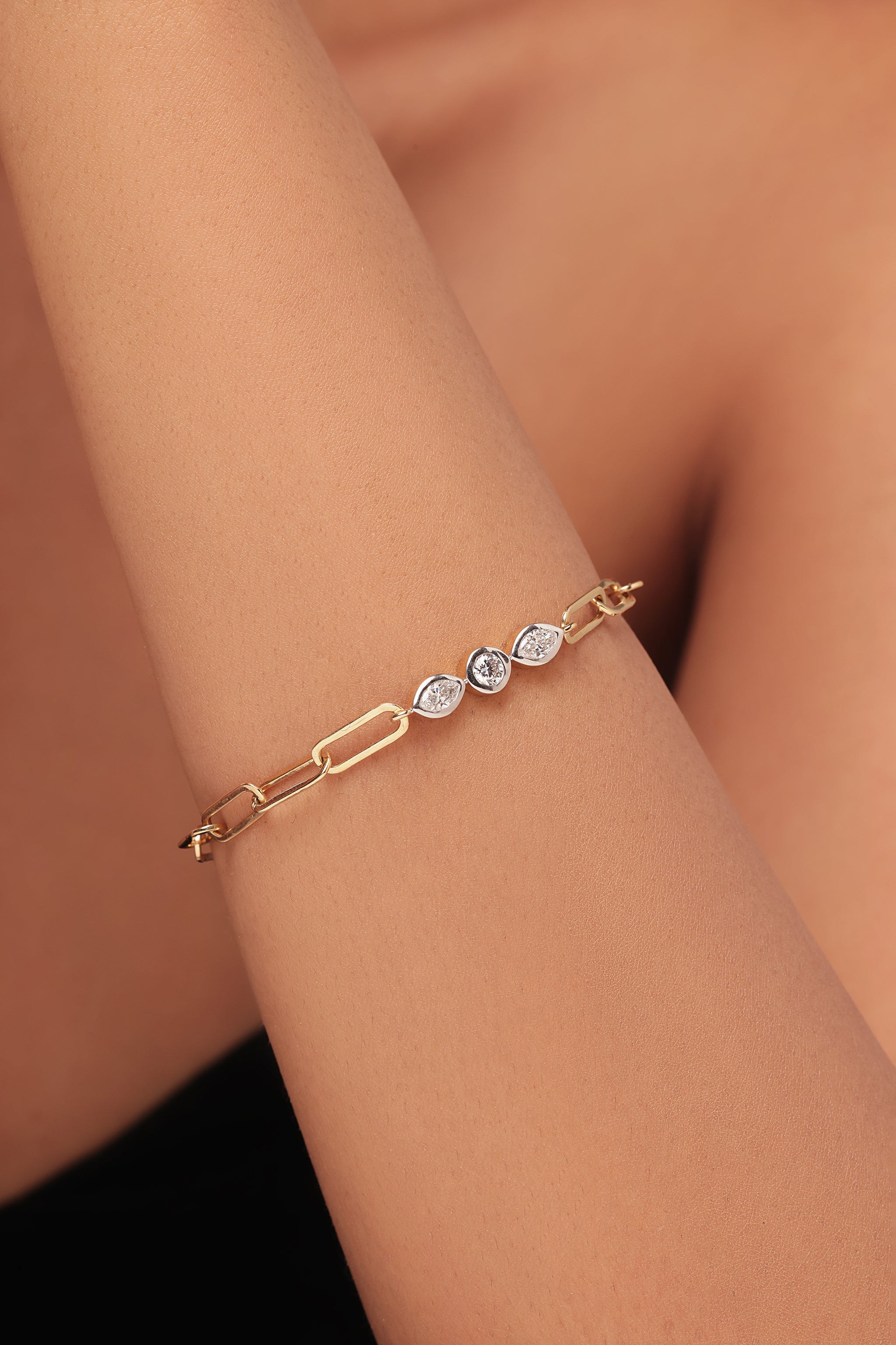 Round & Marquise diamond Paperclip Bracelet