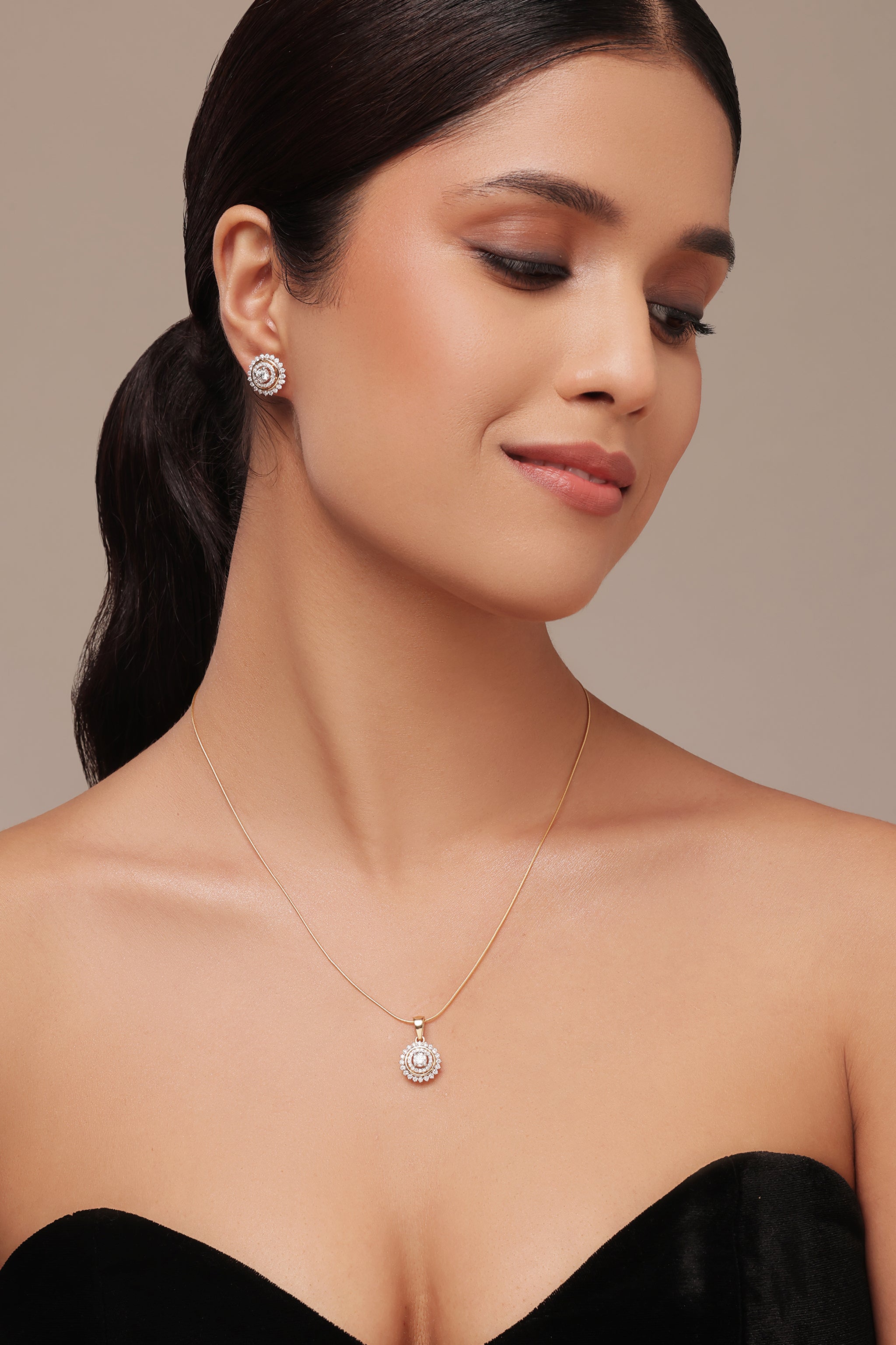 Round Diamond Double Halo Pendant