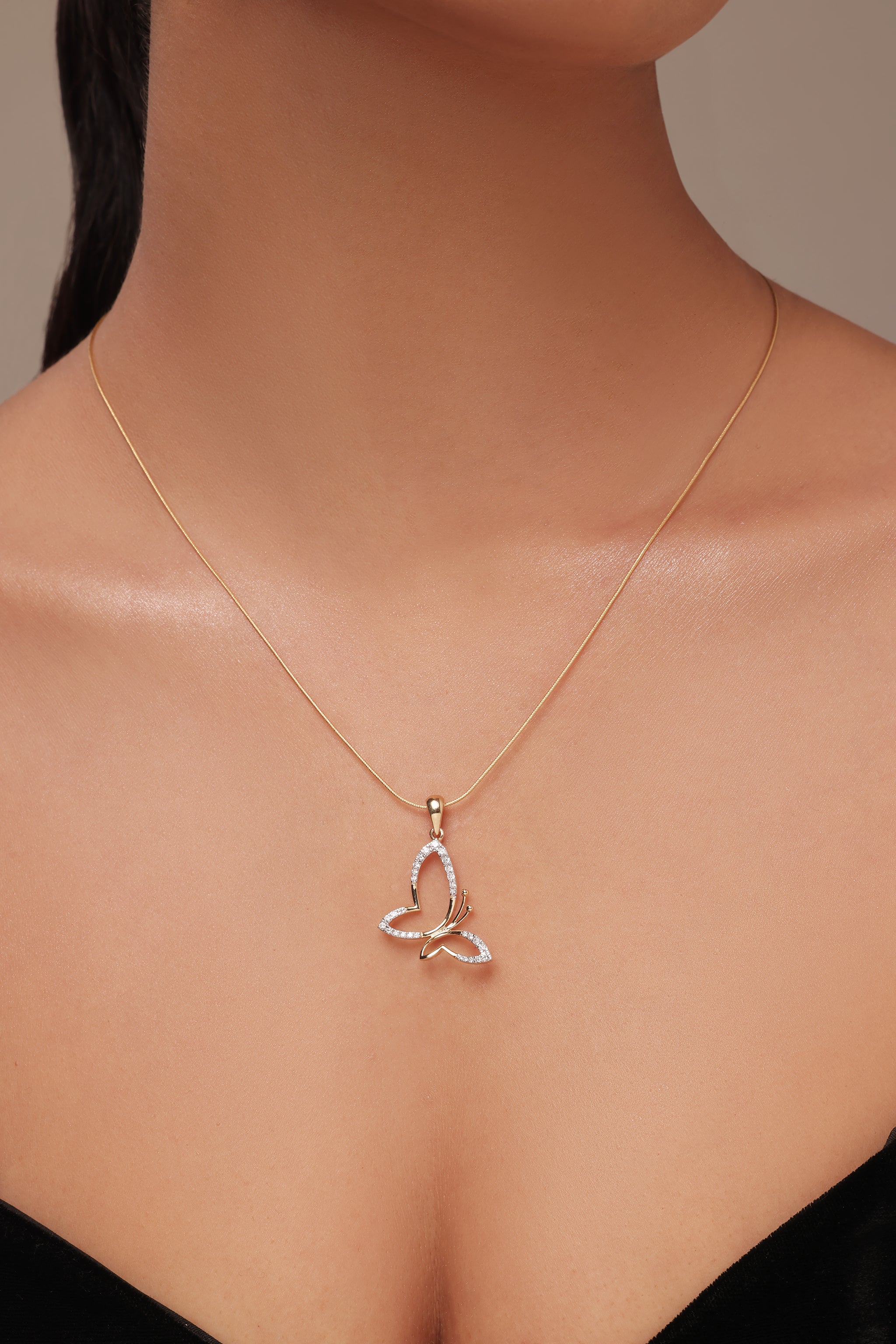 Round Diamond Studded Butterfly Pendant