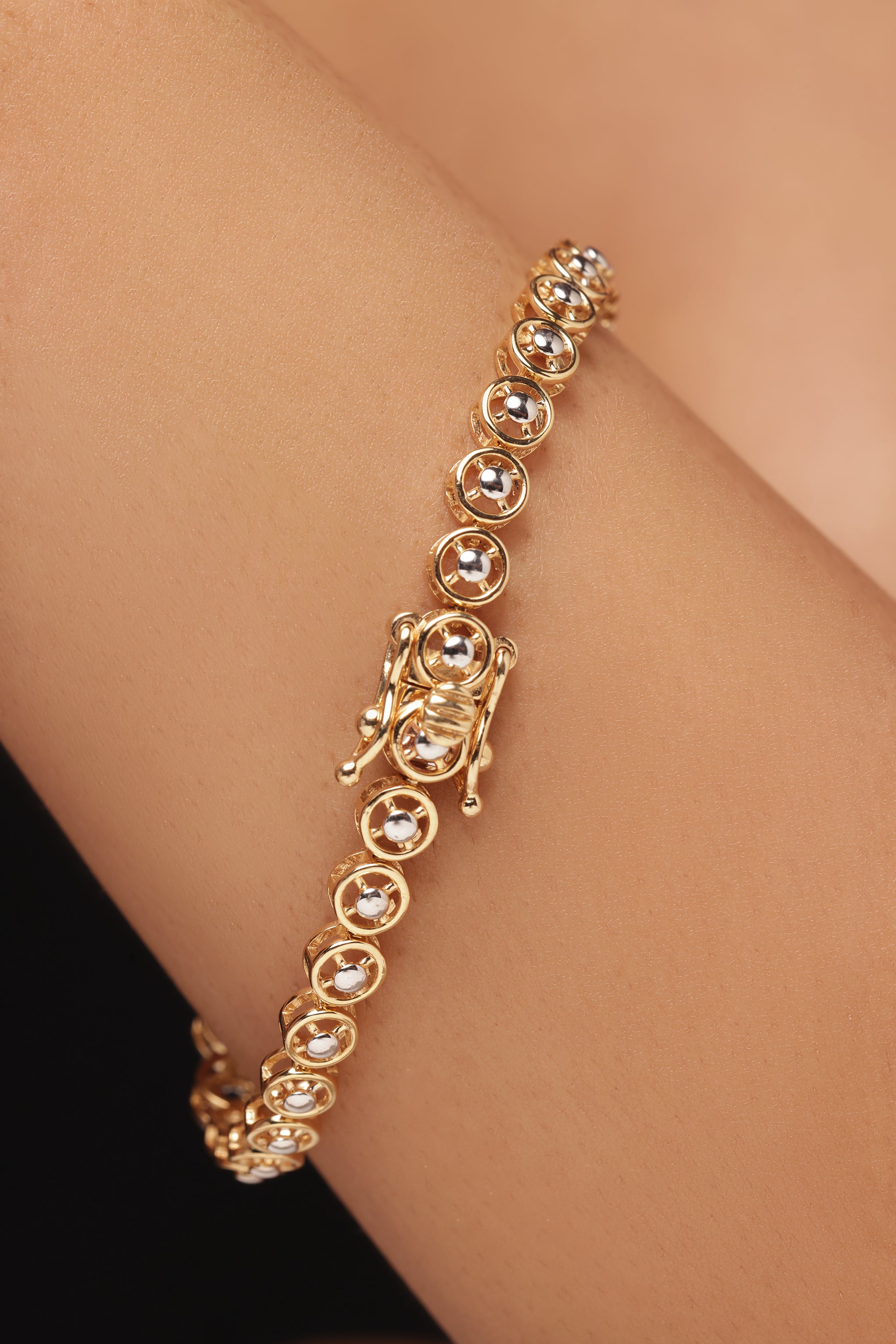 ROUND SOLITAIRE HALO TENNIS BRACELET