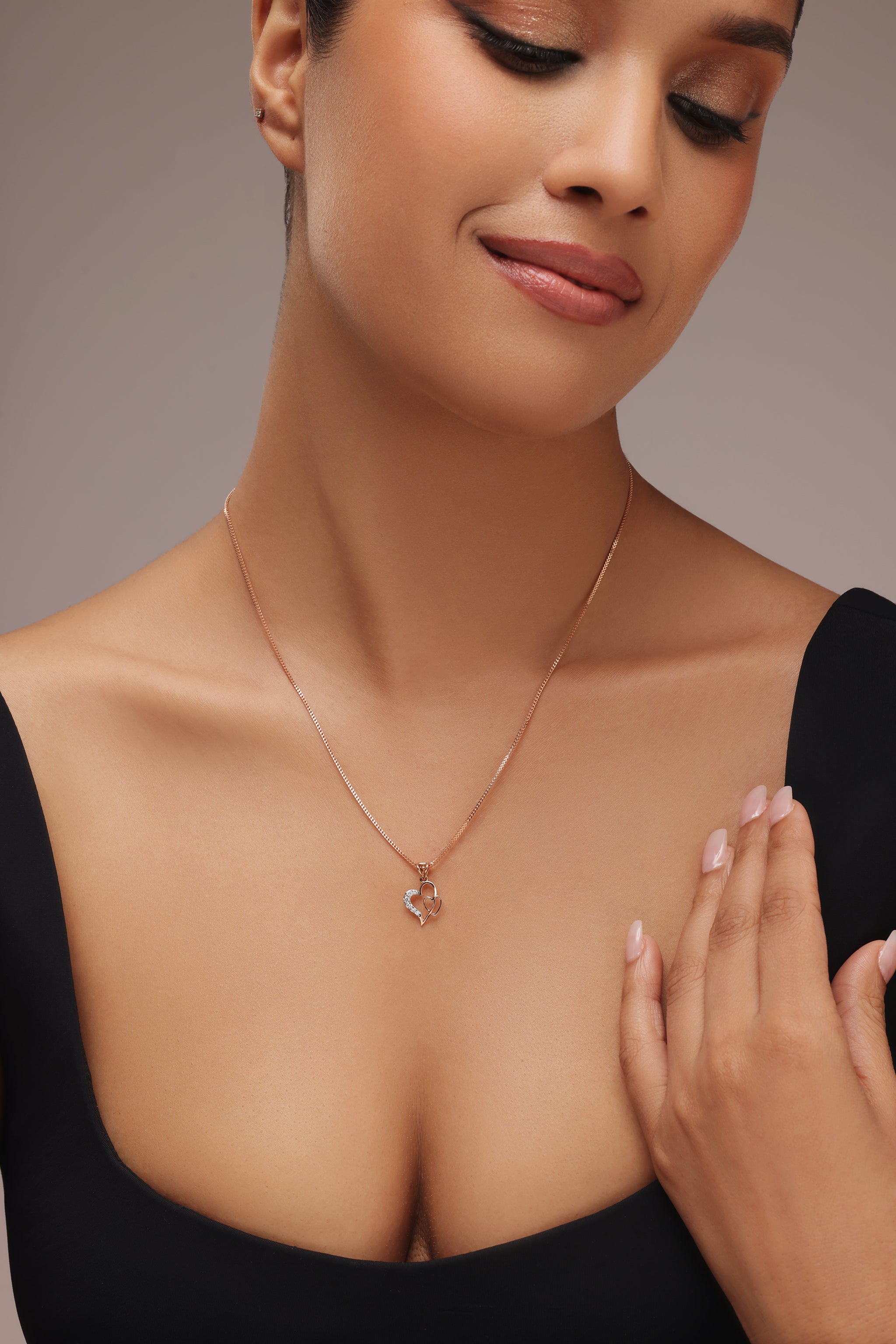 Heart Round Diamond Pendant