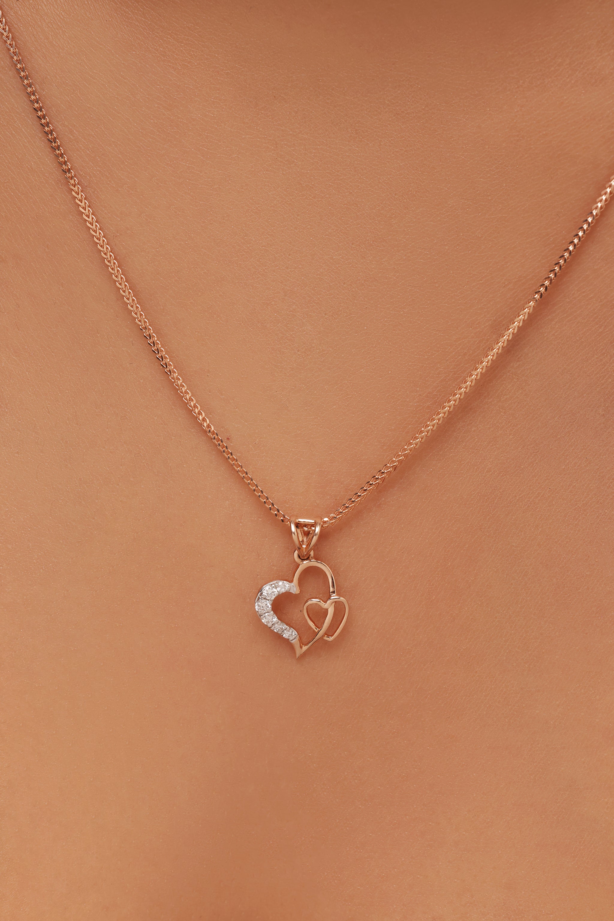 Heart Round Diamond Pendant