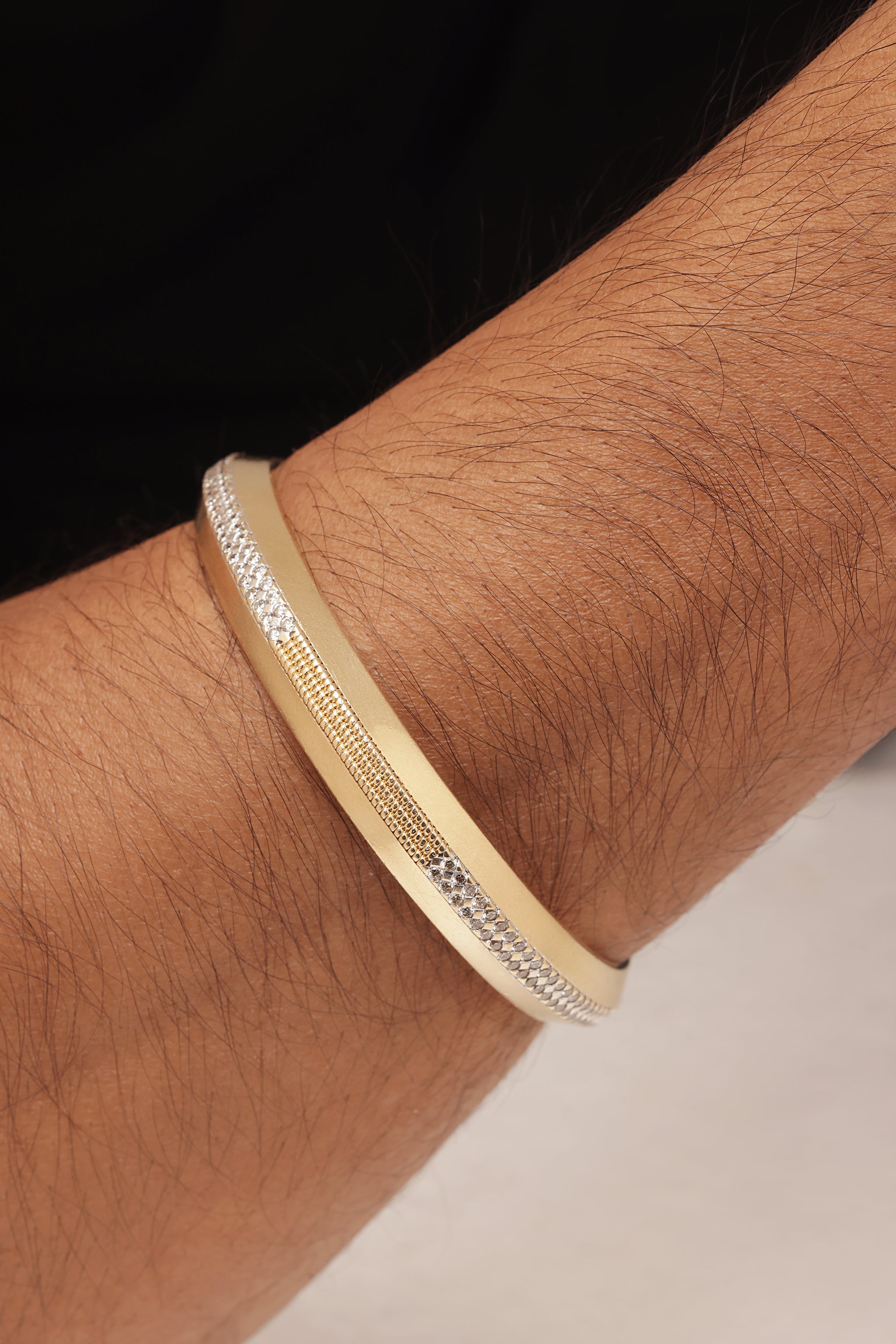 Mens' Diamond-Accented Gold Kada