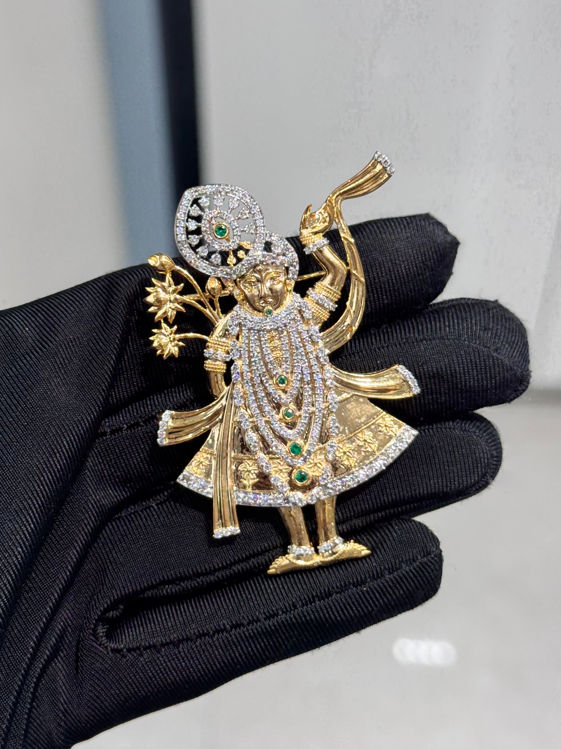 Shreenath Ji - Brooch (Silver)
